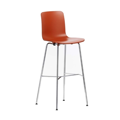 Chine Haut café moderne en métal de chaises de barre de Hal avec le GV stable de Seat en bois solide fournisseur