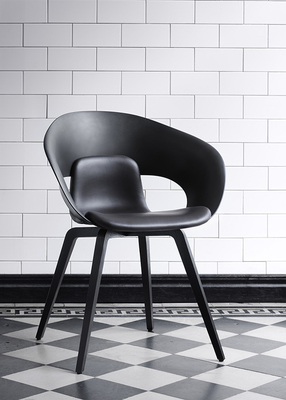 Chine Épicerie posant la chaise de bras de fibre de verre avec la conception tapissée de Seat Skandiform fournisseur