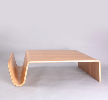 Chine Supérieur en bois moderne naturel de contreplaqué de table basse d'Offi Scando incurvé pour la salle d'exposition fournisseur